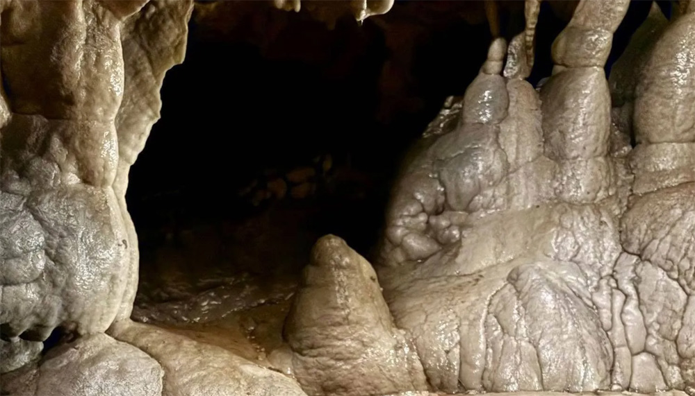 linville caverns frequent guided tours